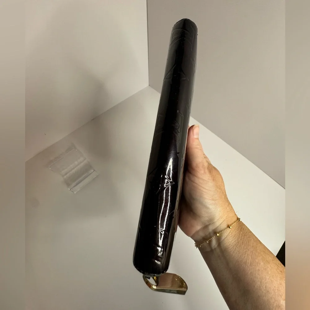 Louis Vuitton Vernis Amarante Zippy Wallet